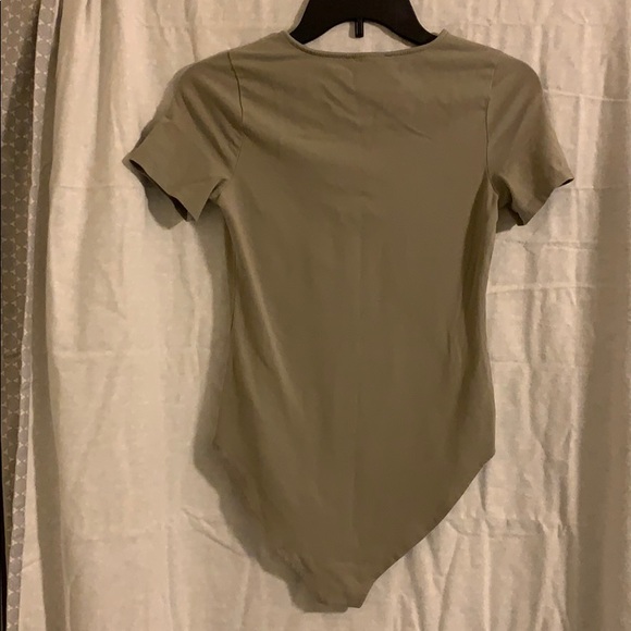 Forever 21 olive colored body suit - Picture 4 of 6